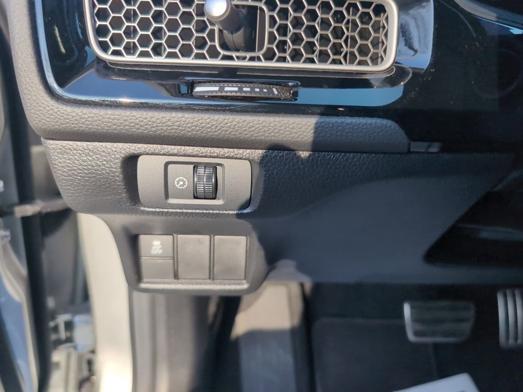 Used 2025 Honda Civic Sport image 22