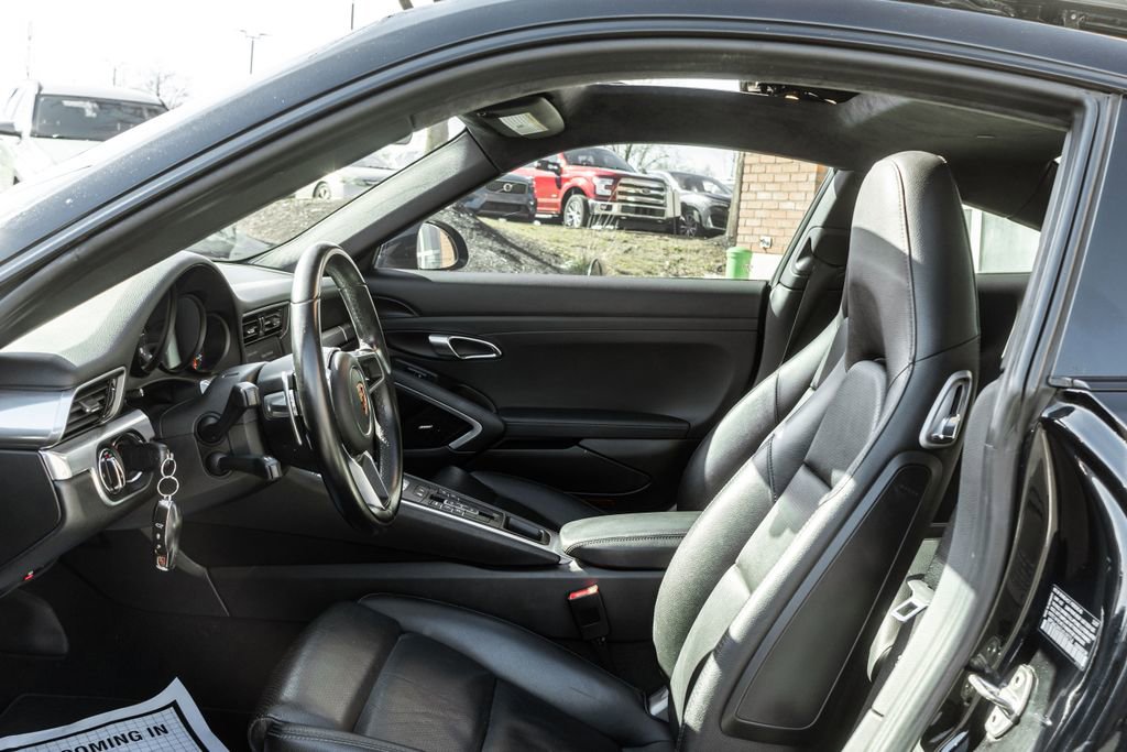 Used 2018 Porsche 911 Carrera RWD image 28