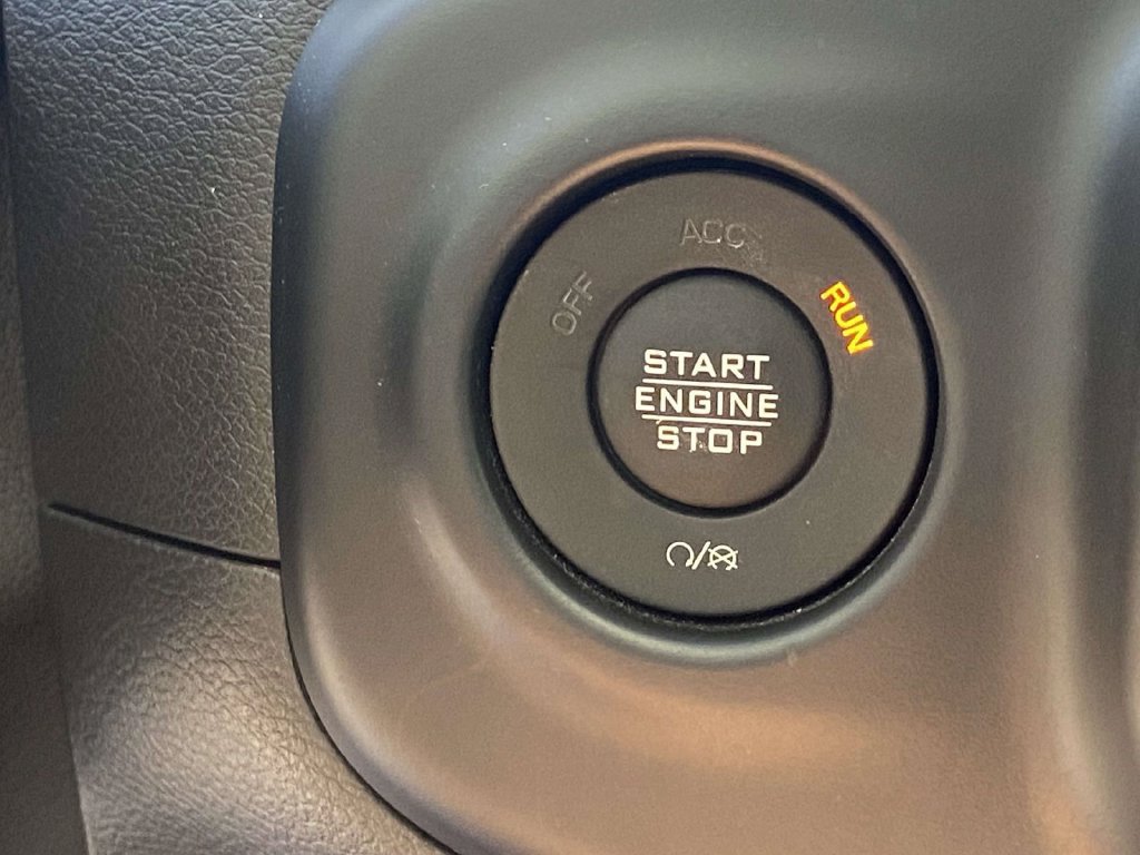 Used 2021 Jeep Wrangler Sport AWD/4WD image 26