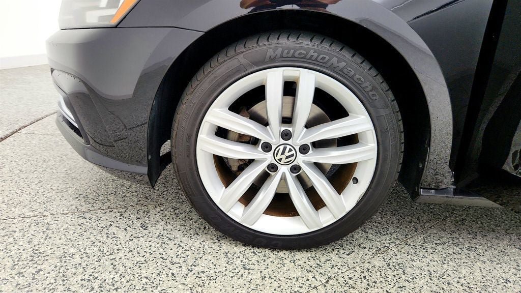 Used 2019 Volkswagen Passat 2.0T Wolfsburg w/ Wheels & Sunroof Package FWD image 9