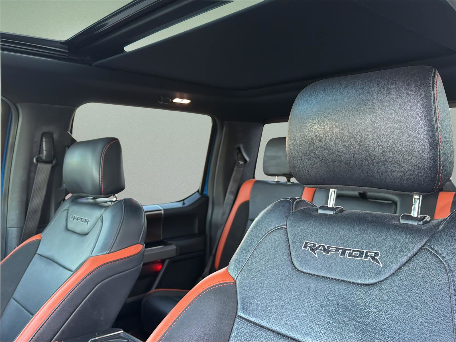 Used 2017 Ford F150 Raptor w/ Equipment Group 802A Luxury image 37