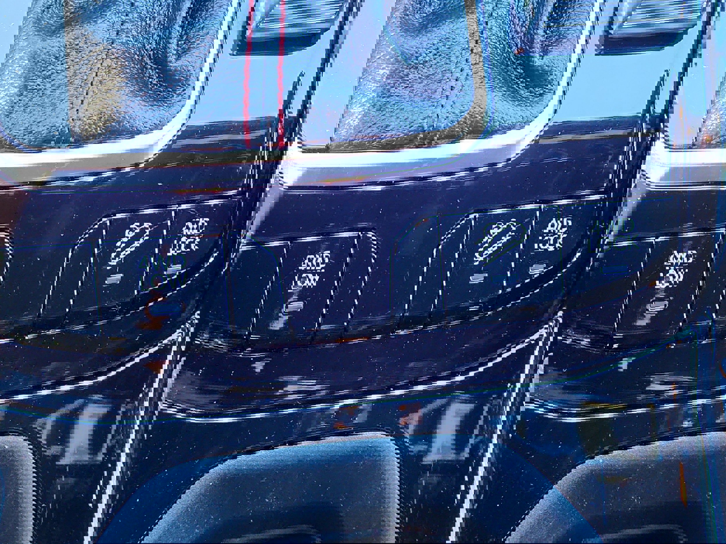 Used 2024 Jeep Compass Trailhawk image 23