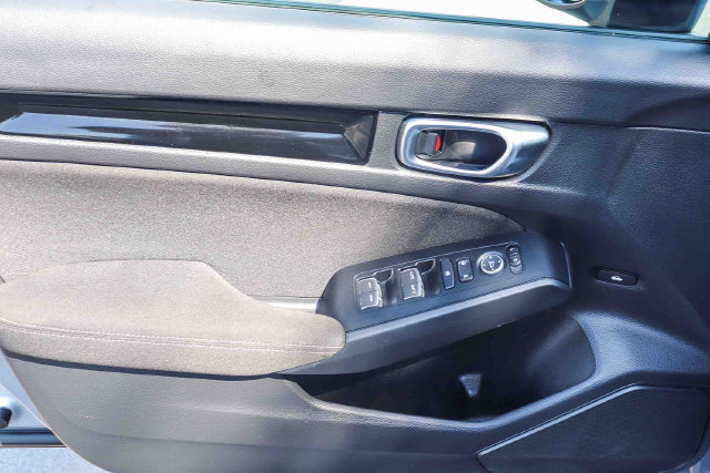 Used 2025 Honda Civic Sport image 22