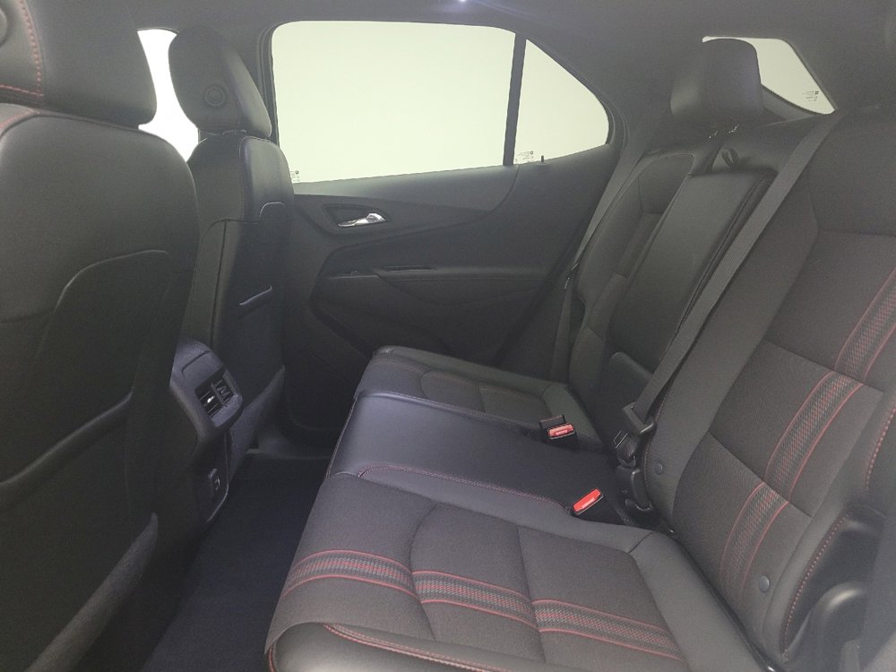 Used 2022 Chevrolet Equinox RS image 18