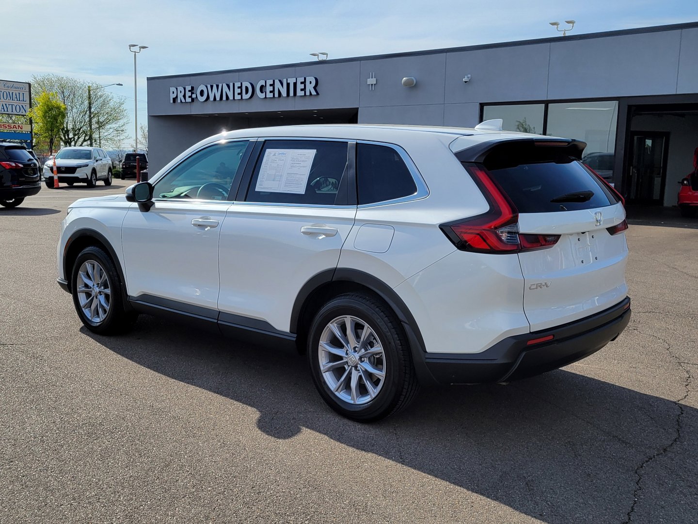 Used 2025 Honda CR-V EX image 3