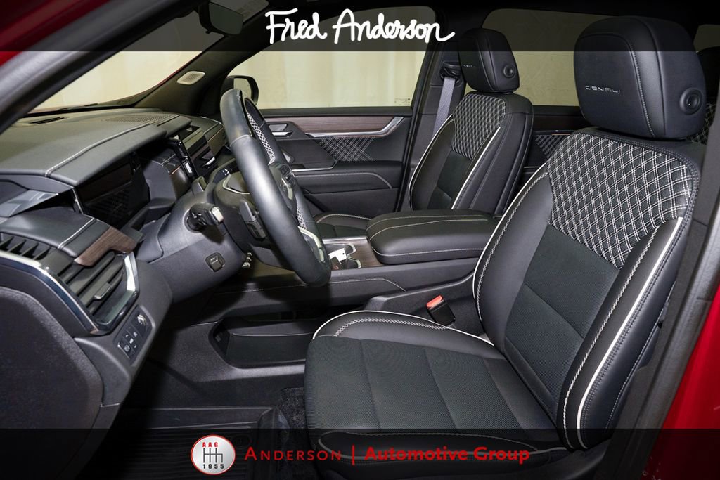 Used 2025 GMC Acadia Denali w/ Super Cruise Package FWD image 14