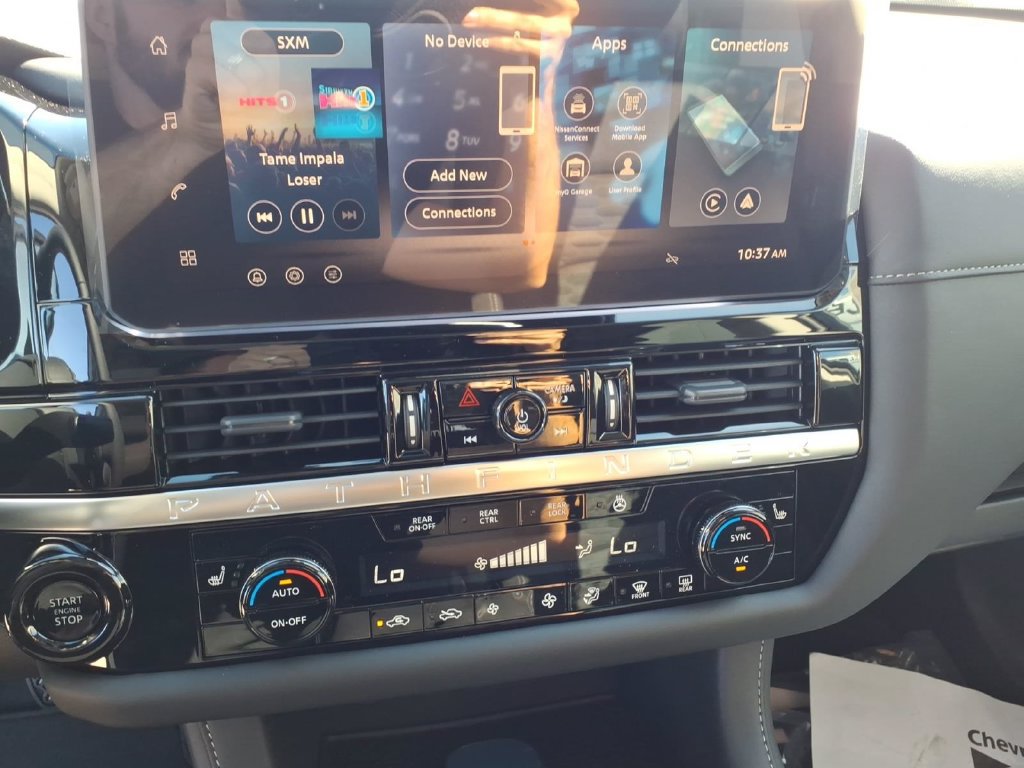 New 2026 Nissan Pathfinder SV w/ SV Premium Package AWD/4WD image 9