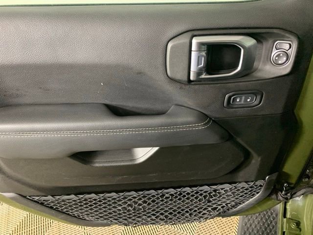 Used 2023 Jeep Wrangler Sahara image 29