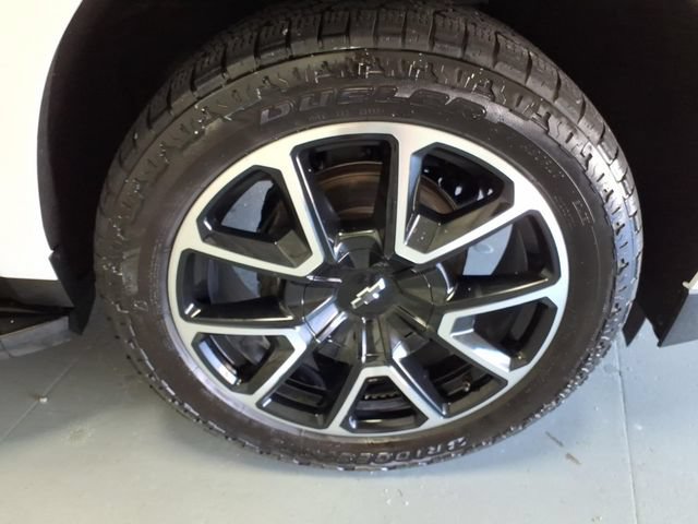Used 2022 Chevrolet Tahoe RST w/ Luxury Package AWD/4WD image 10