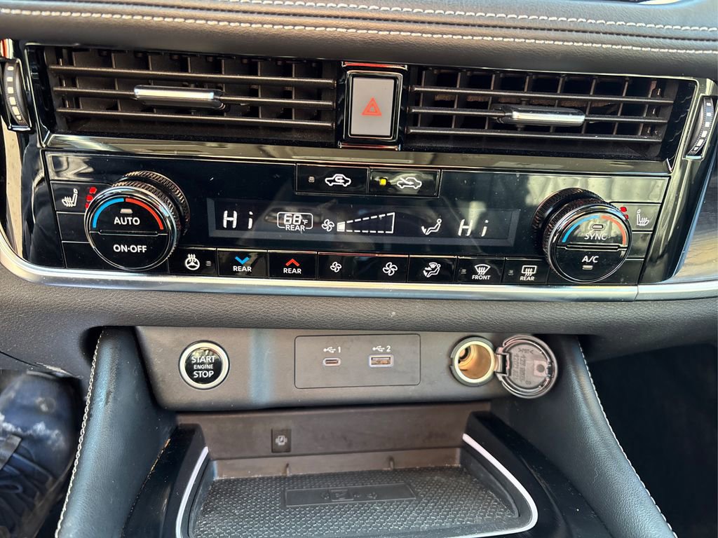 Used 2023 Nissan Rogue Platinum w/ Platinum Premium Package image 37