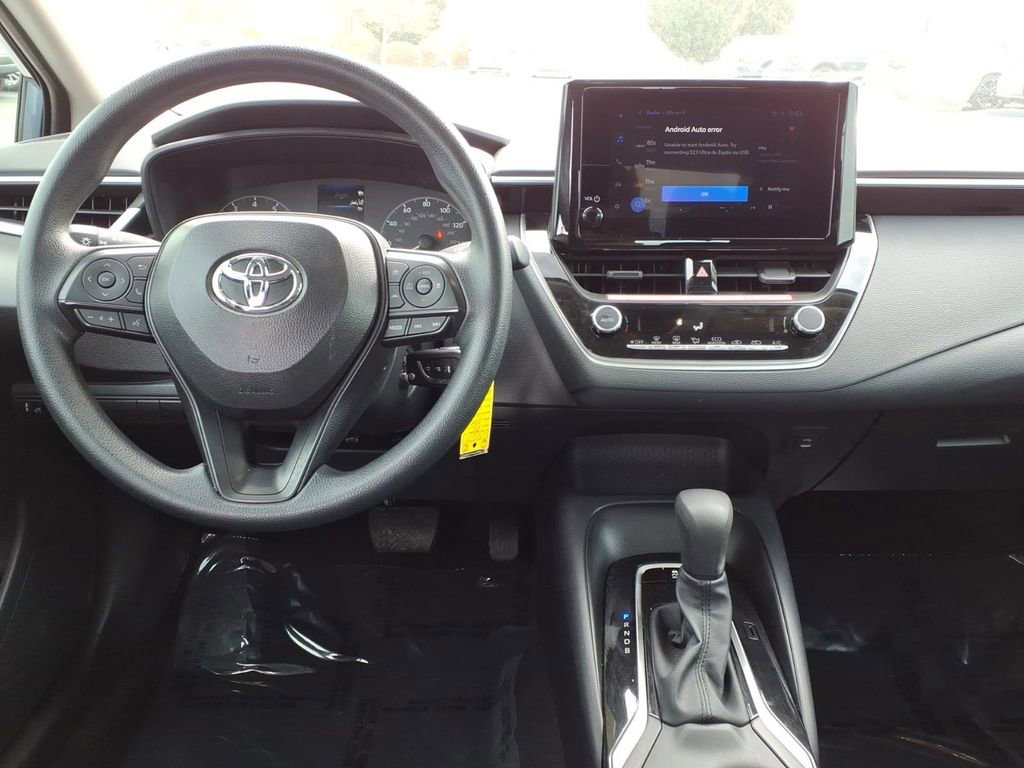 Used 2025 Toyota Corolla LE image 13