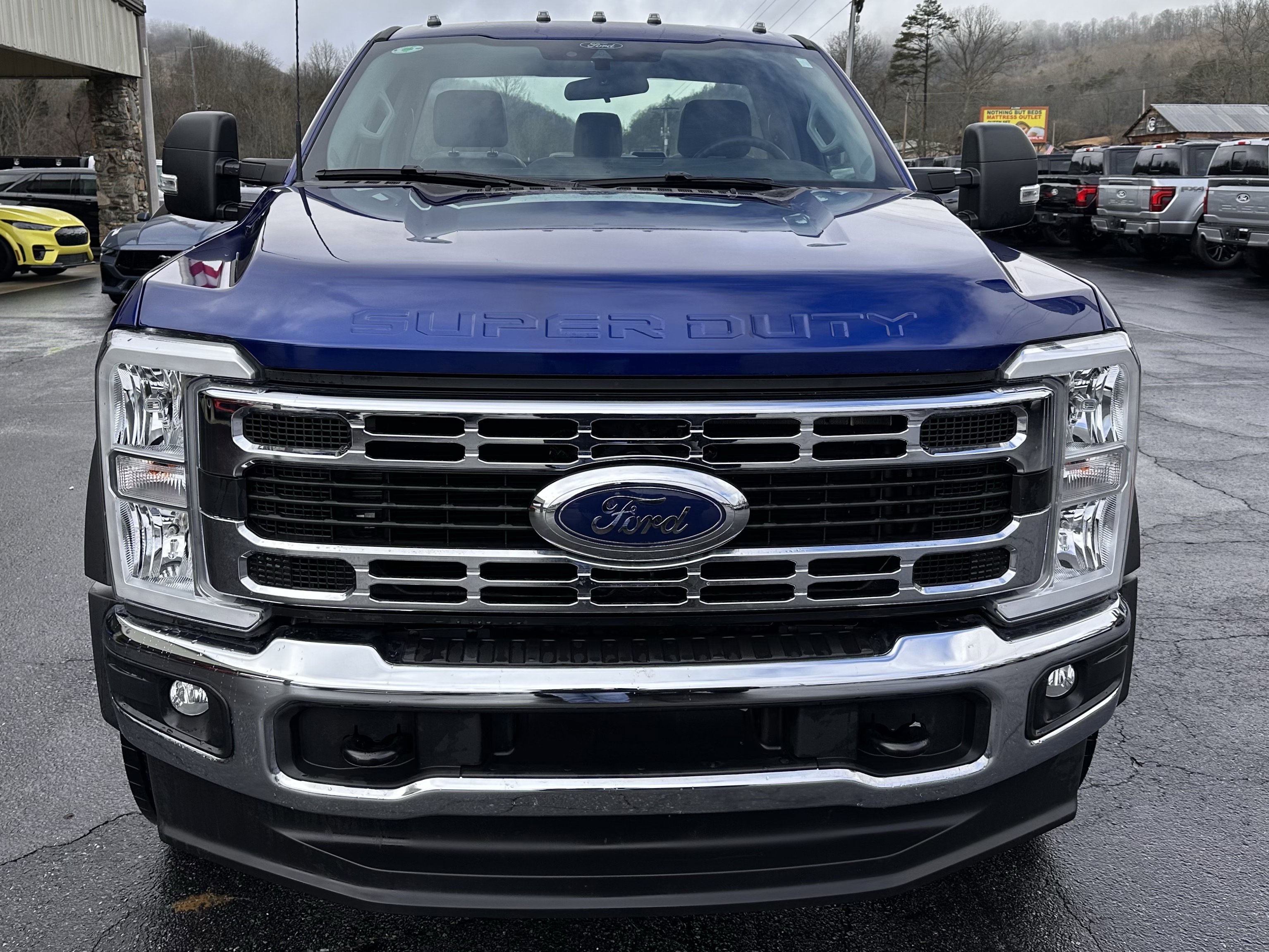 Used 2026 Ford F450 XL w/ XL Chrome Package image 3