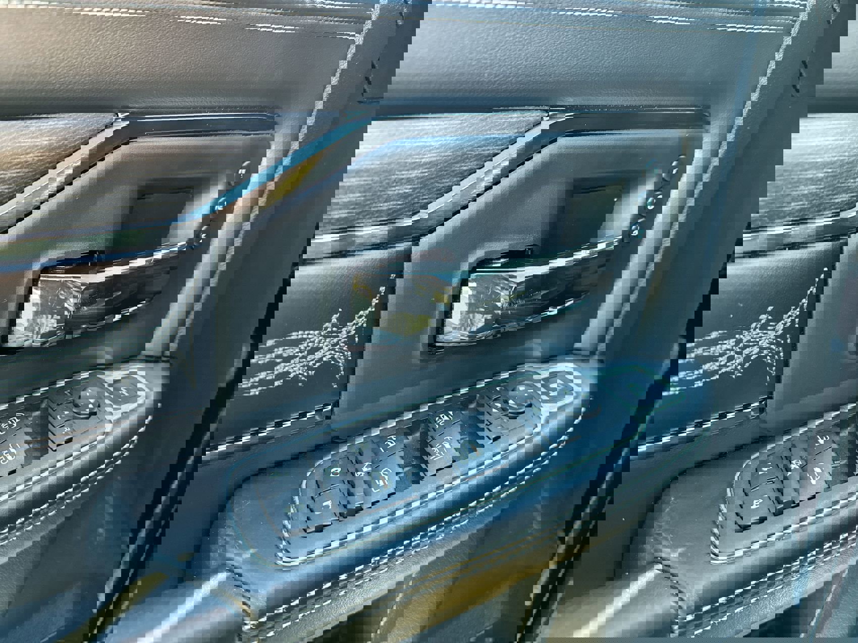 Used 2022 RAM 2500 Limited image 13