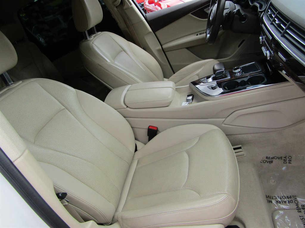 Used 2018 Audi Q7 3.0T Premium Plus AWD/4WD image 5