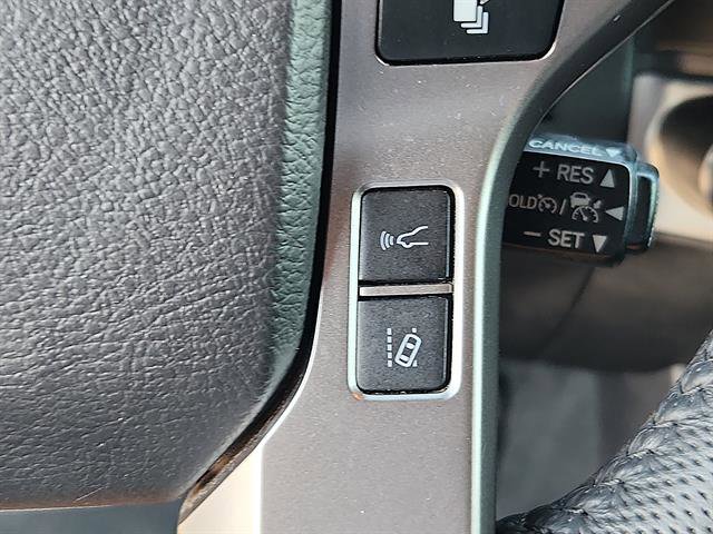 Used 2022 Toyota Tacoma Limited image 16