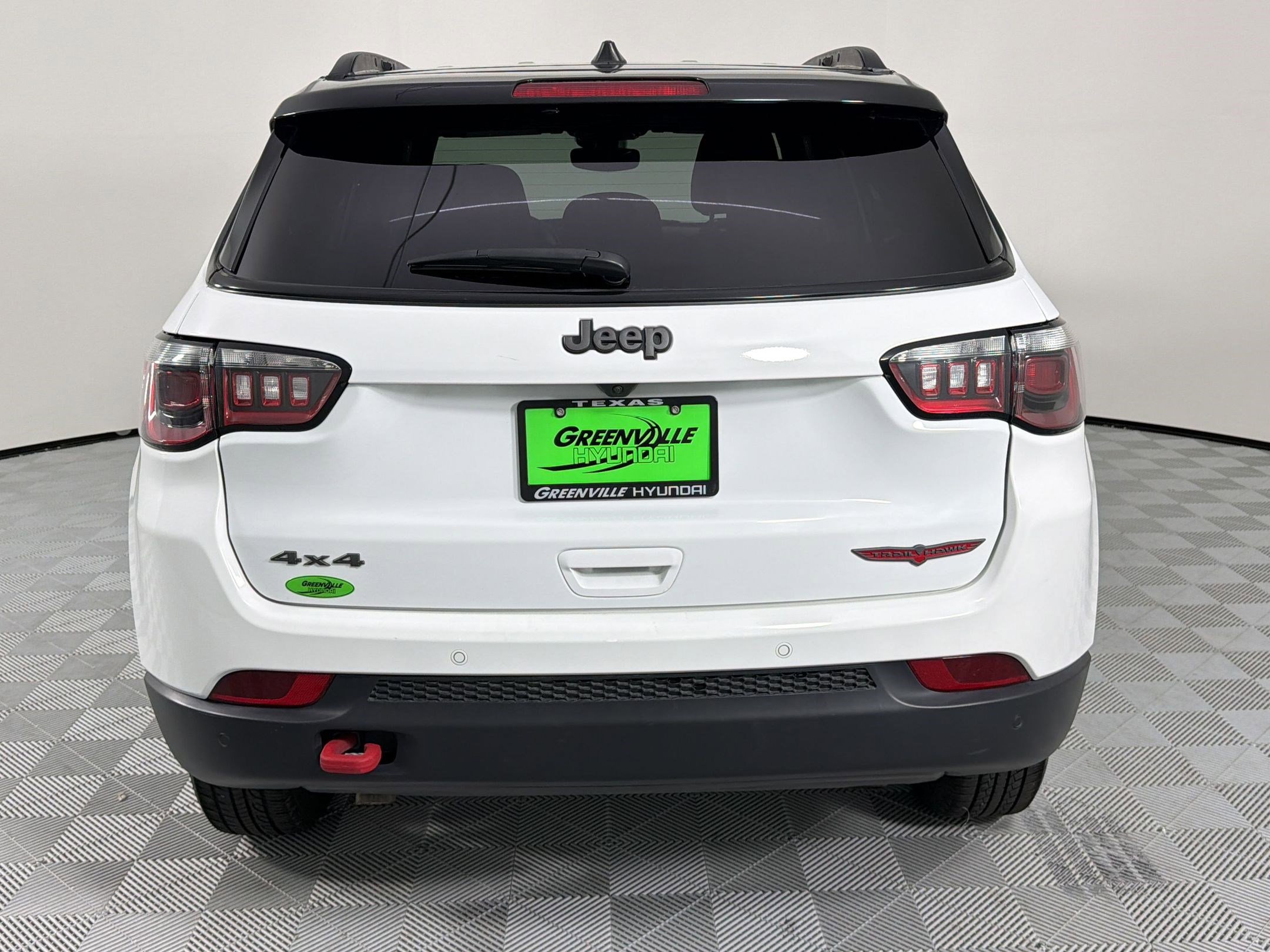 Used 2024 Jeep Compass Trailhawk image 10