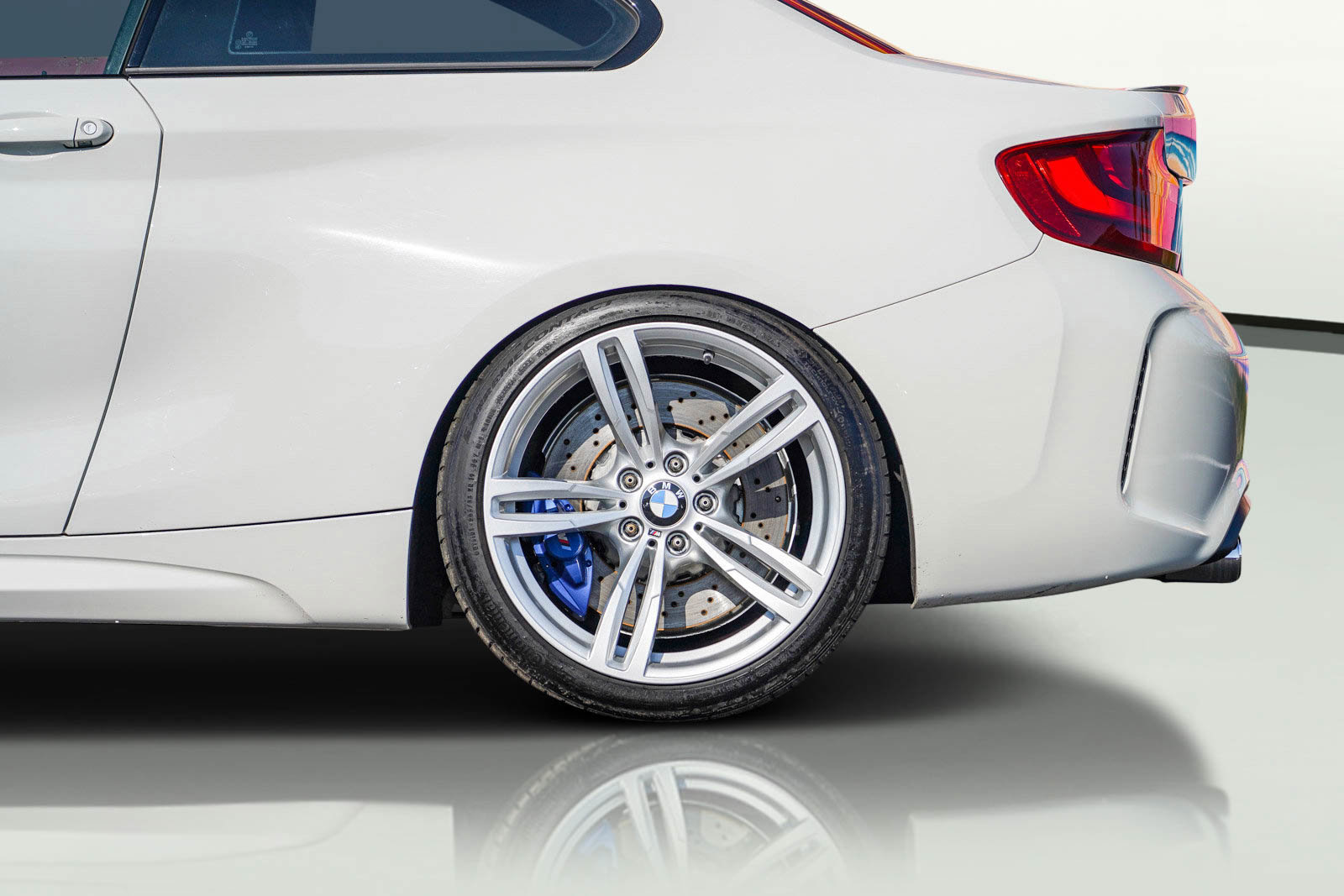 Used 2016 BMW M2 image 5