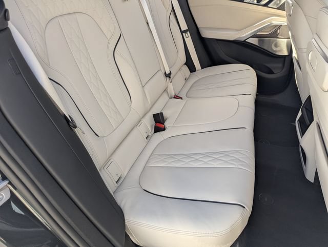 New 2026 BMW X6 M60i AWD/4WD image 14