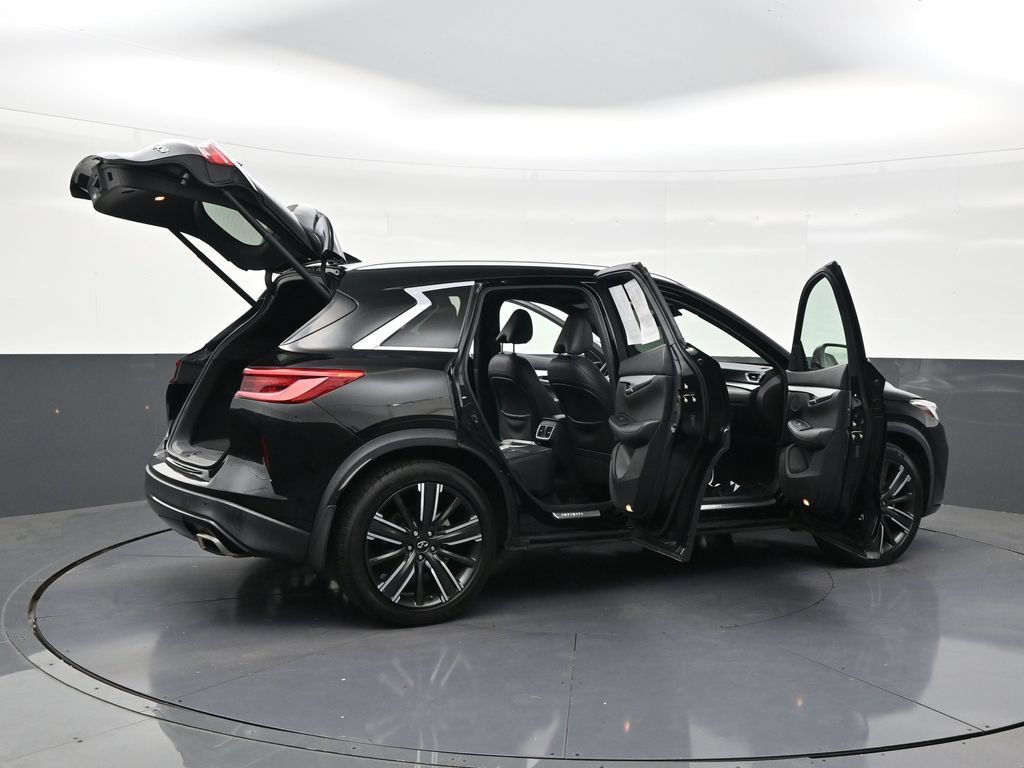 Used 2021 INFINITI QX50 Luxe w/ Appearance Package FWD image 29