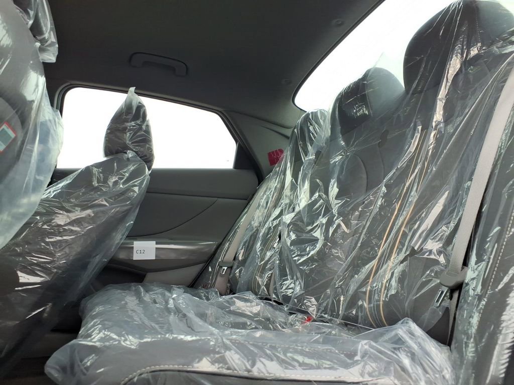 New 2026 Hyundai Elantra Sport image 9