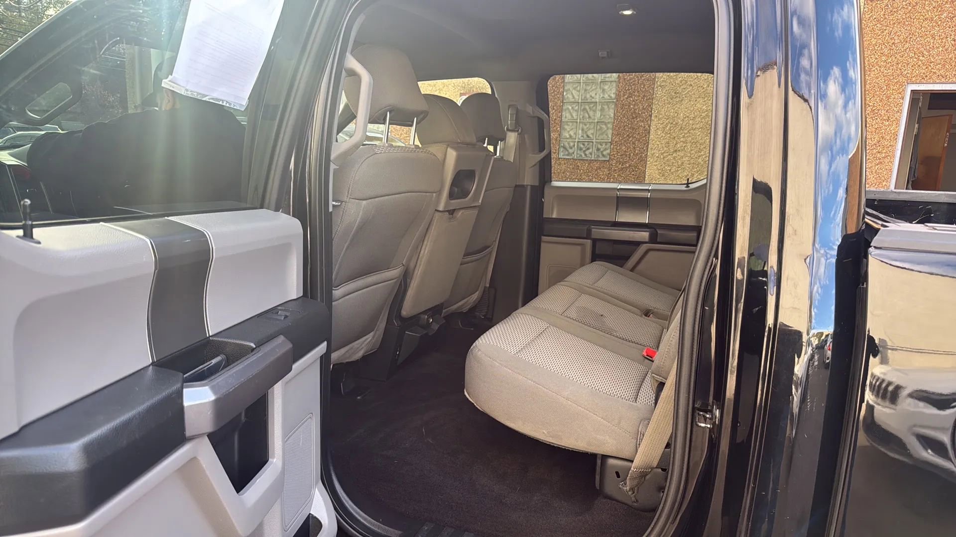 Used 2018 Ford F150 XLT w/ Equipment Group 302A Luxury image 25