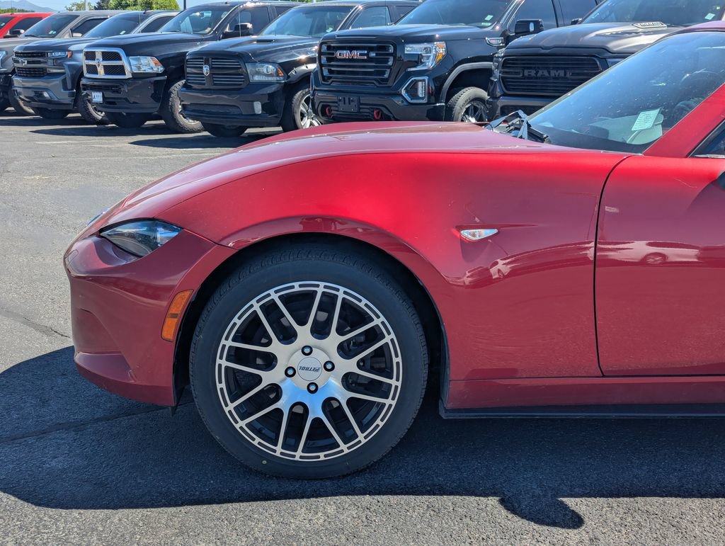 Used 2017 MAZDA MX-5 Miata RF Club w/ Appearance Package RWD image 10