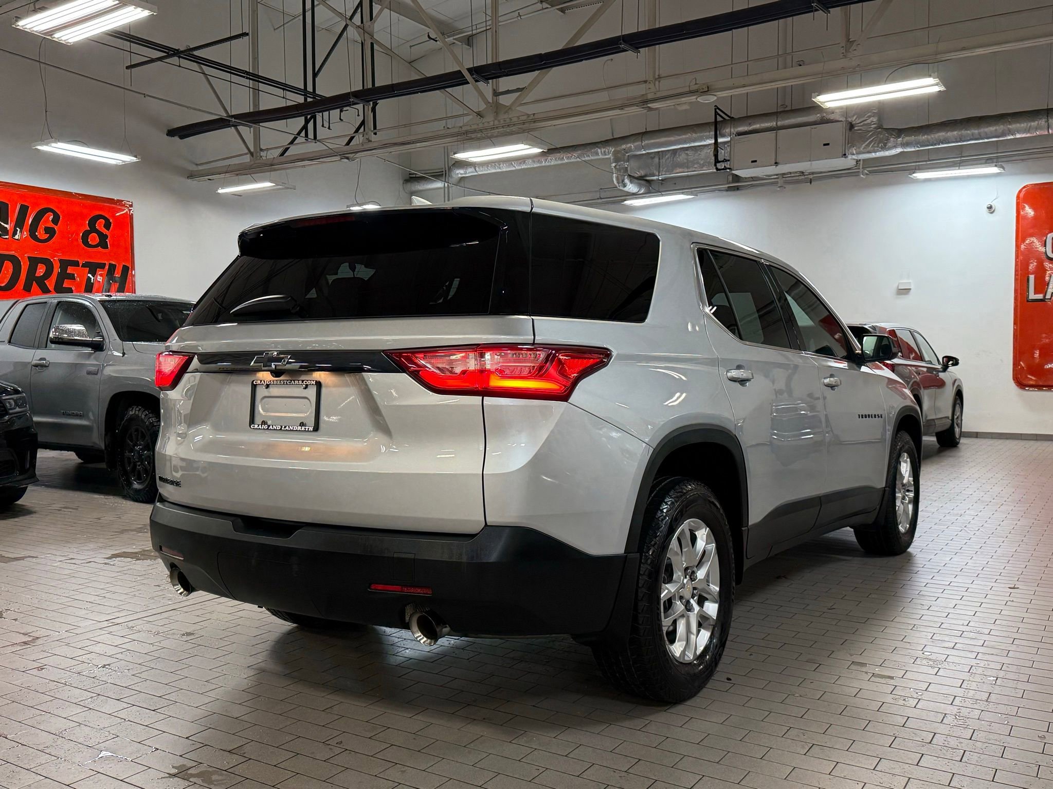 Used 2021 Chevrolet Traverse LS w/ LPO, Blackout Package FWD image 4