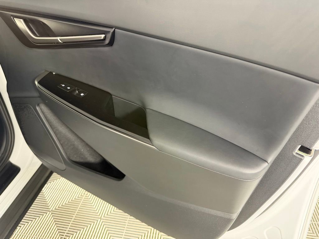 Used 2025 Kia EV6 Light RWD image 32