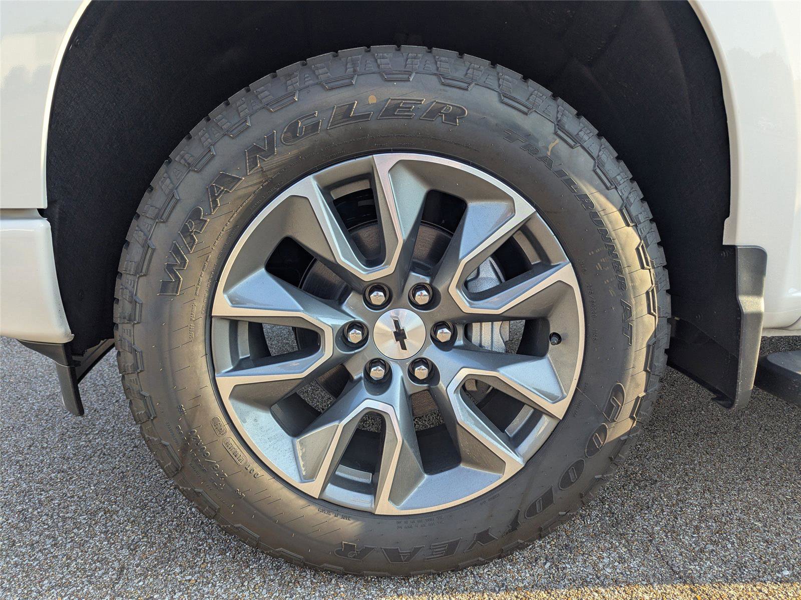 New 2025 Chevrolet Silverado 1500 RST w/ Convenience Package II image 10