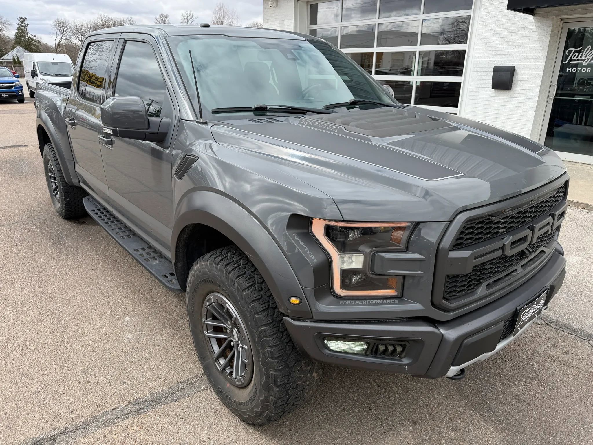 Used 2018 Ford F150 Raptor w/ Equipment Group 802A Luxury image 2