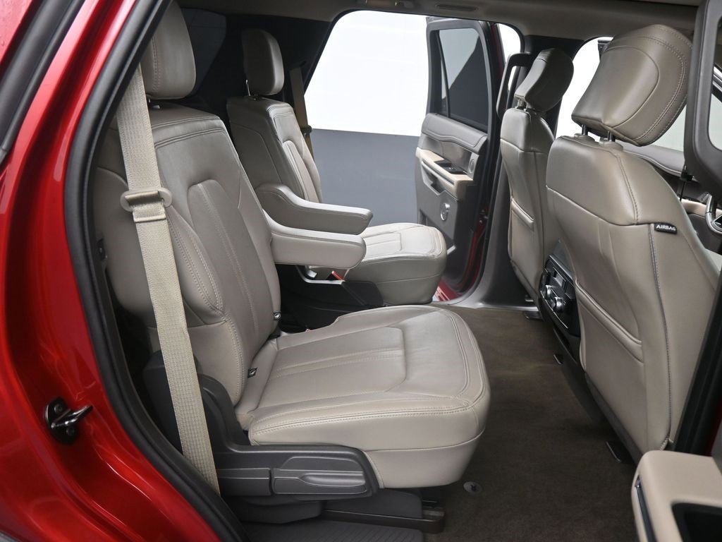 Used 2019 Ford Expedition Limited w/ Driver Assistance Package image 3