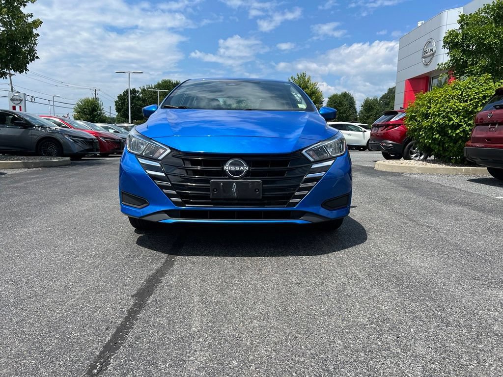 Used 2023 Nissan Versa SV FWD image 5