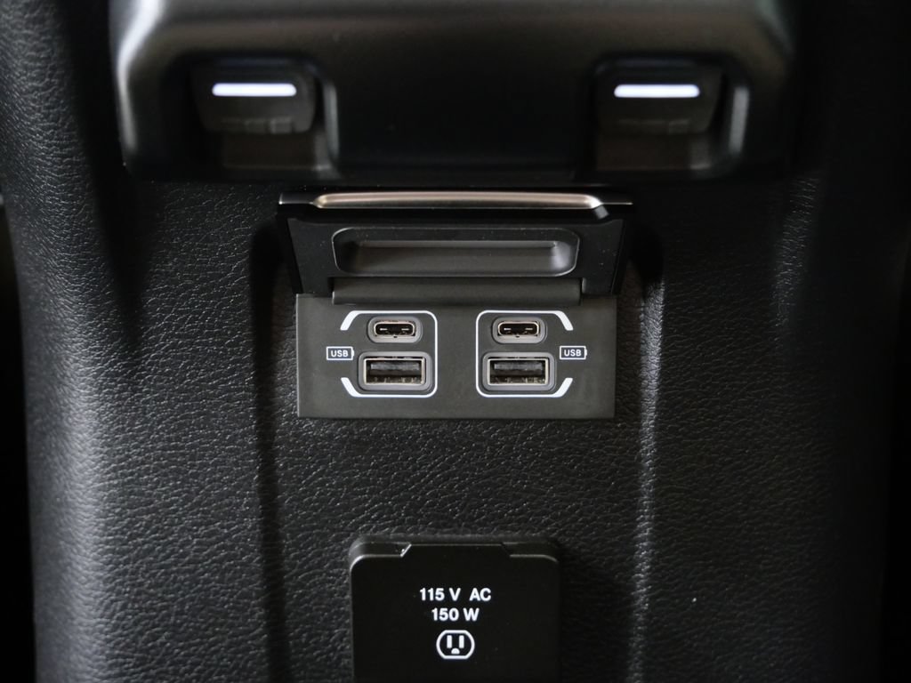 Used 2022 Jeep Wrangler Unlimited Sahara w/ Cold Weather Group AWD/4WD image 24