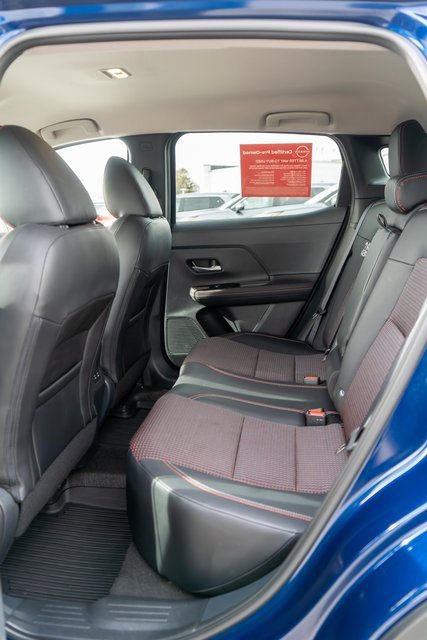 Certified 2025 Nissan Kicks SR image 12
