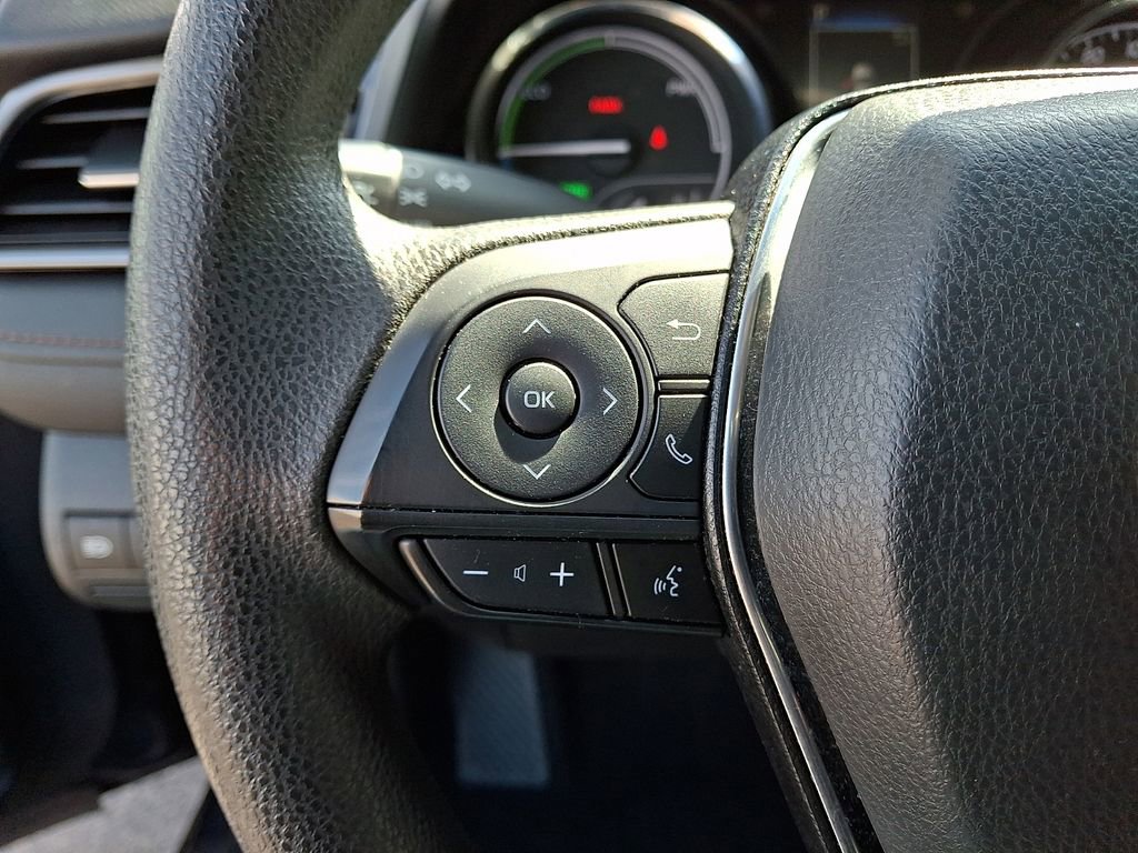 Used 2019 Toyota Camry LE FWD image 21