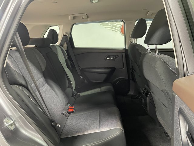 Used 2022 Nissan Rogue SV image 21