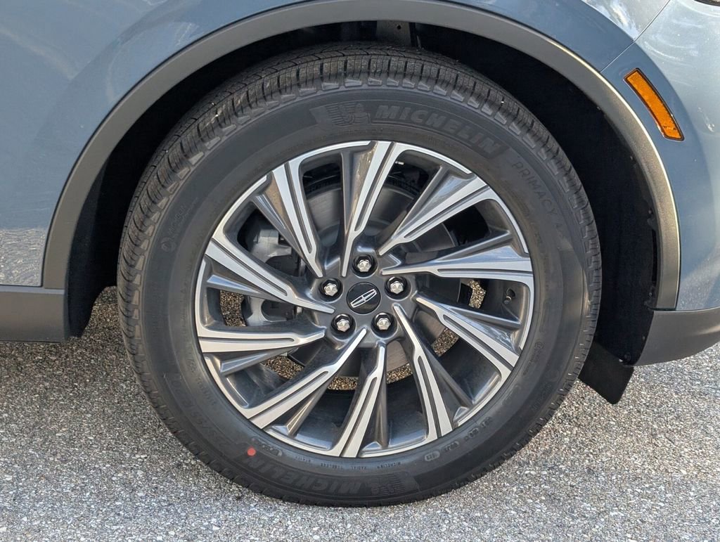 New 2026 Lincoln Aviator 2WD image 9