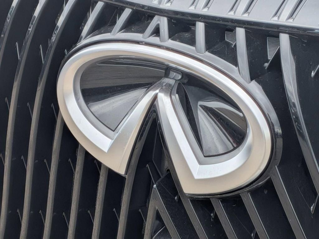 New 2026 INFINITI QX80 Autograph w/ Premium Cargo Package AWD/4WD image 9