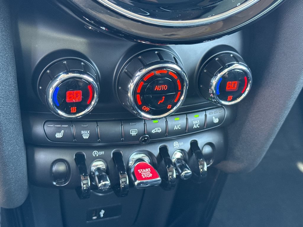 Used 2023 MINI Cooper 2-Door Hardtop FWD image 26