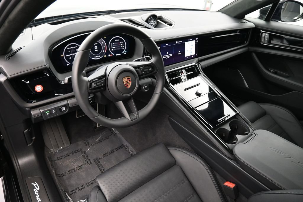 Certified 2026 Porsche Panamera GTS AWD/4WD image 4