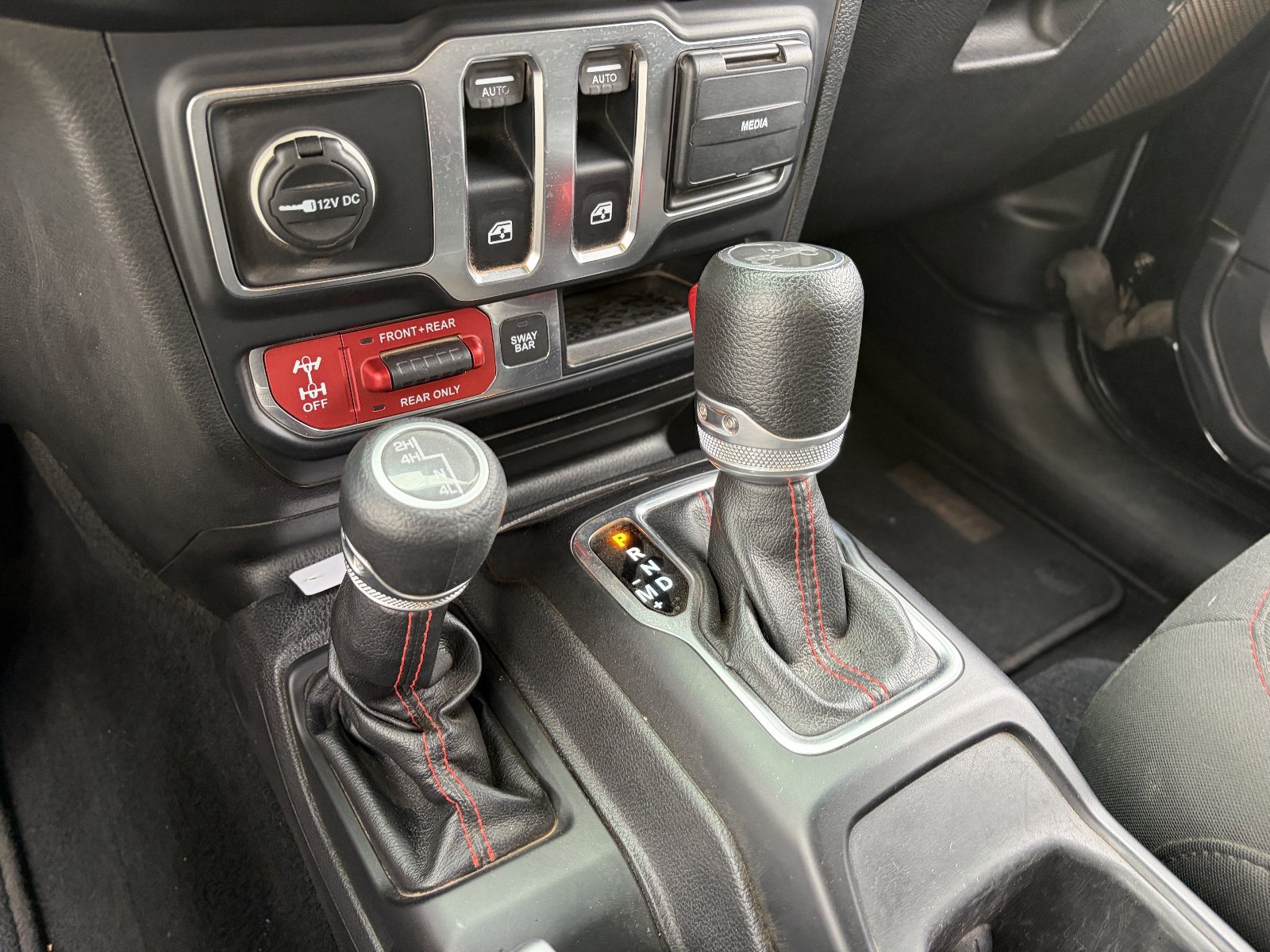 Used 2019 Jeep Wrangler Rubicon AWD/4WD image 26