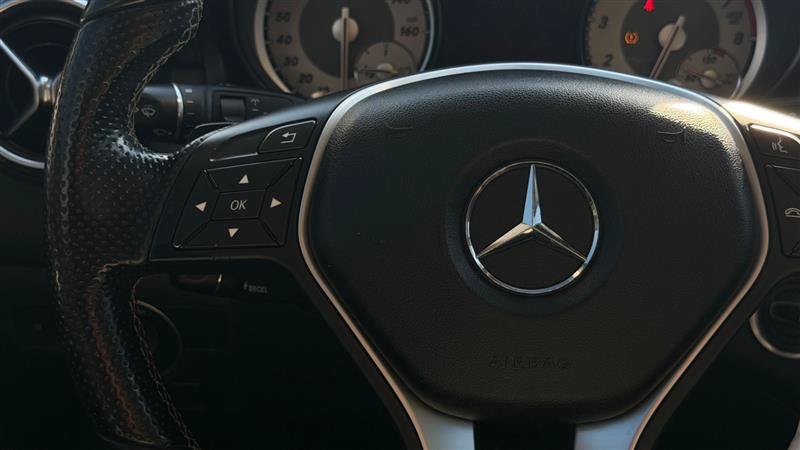 Used 2015 Mercedes-Benz GLA 250 4MATIC image 30
