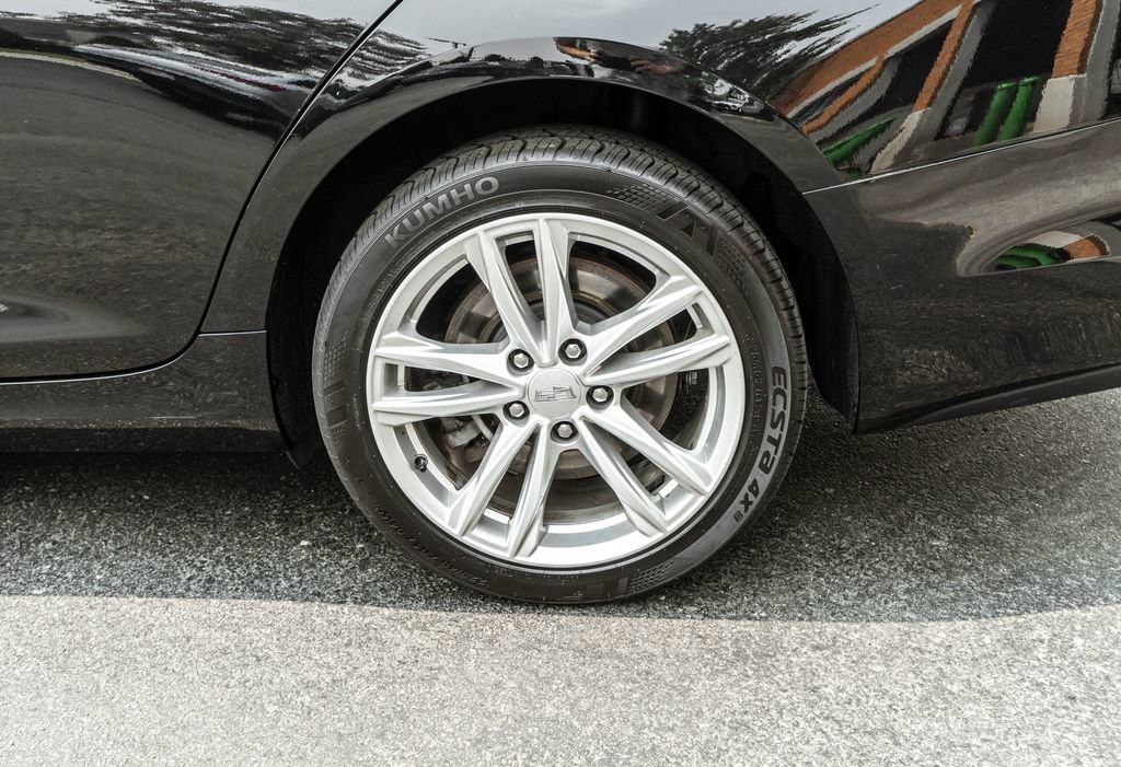 Used 2023 Cadillac CT4 Luxury w/ Sun And Sound Package AWD/4WD image 30