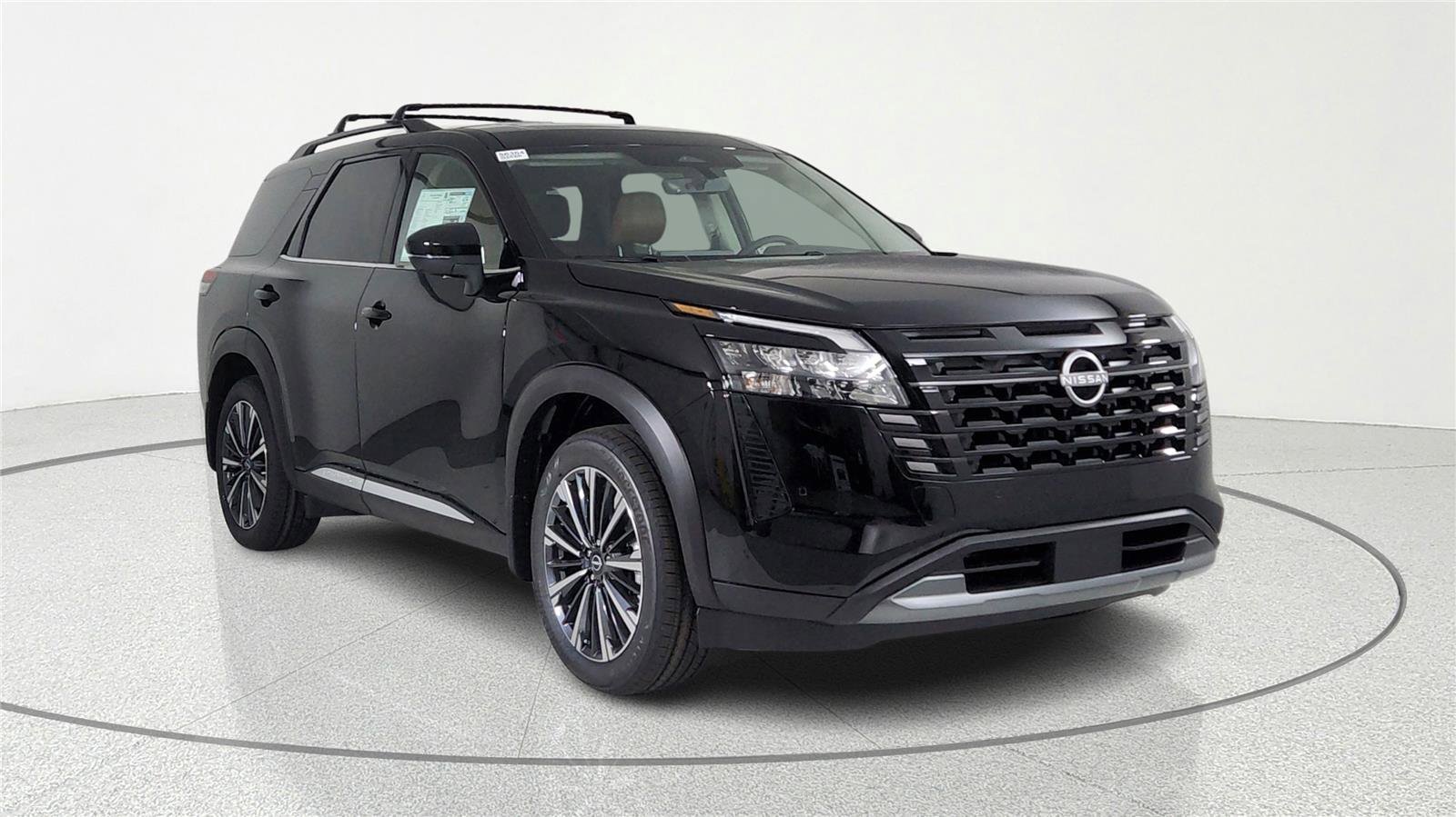 New 2026 Nissan Pathfinder Platinum w/ Cargo Package