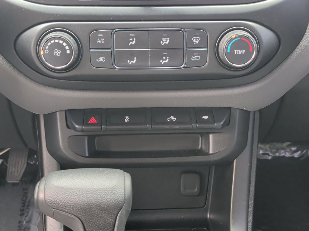 Used 2021 Chevrolet Colorado W/T w/ WT Convenience Package RWD image 28