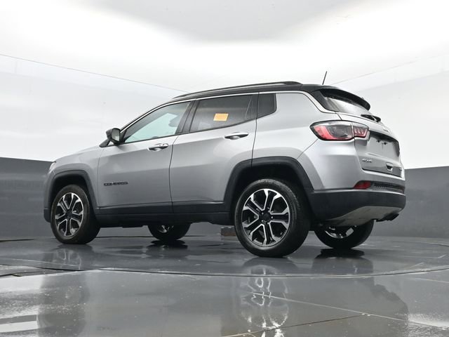 Used 2022 Jeep Compass Limited AWD/4WD image 24