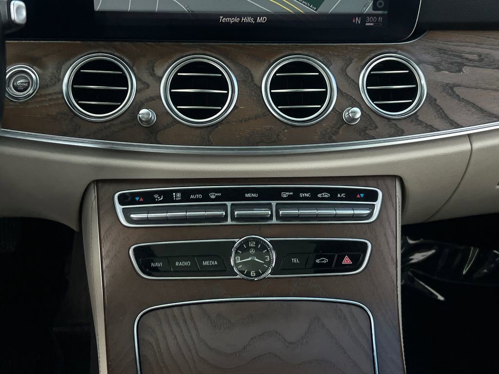 Used 2019 Mercedes-Benz E 300 image 26