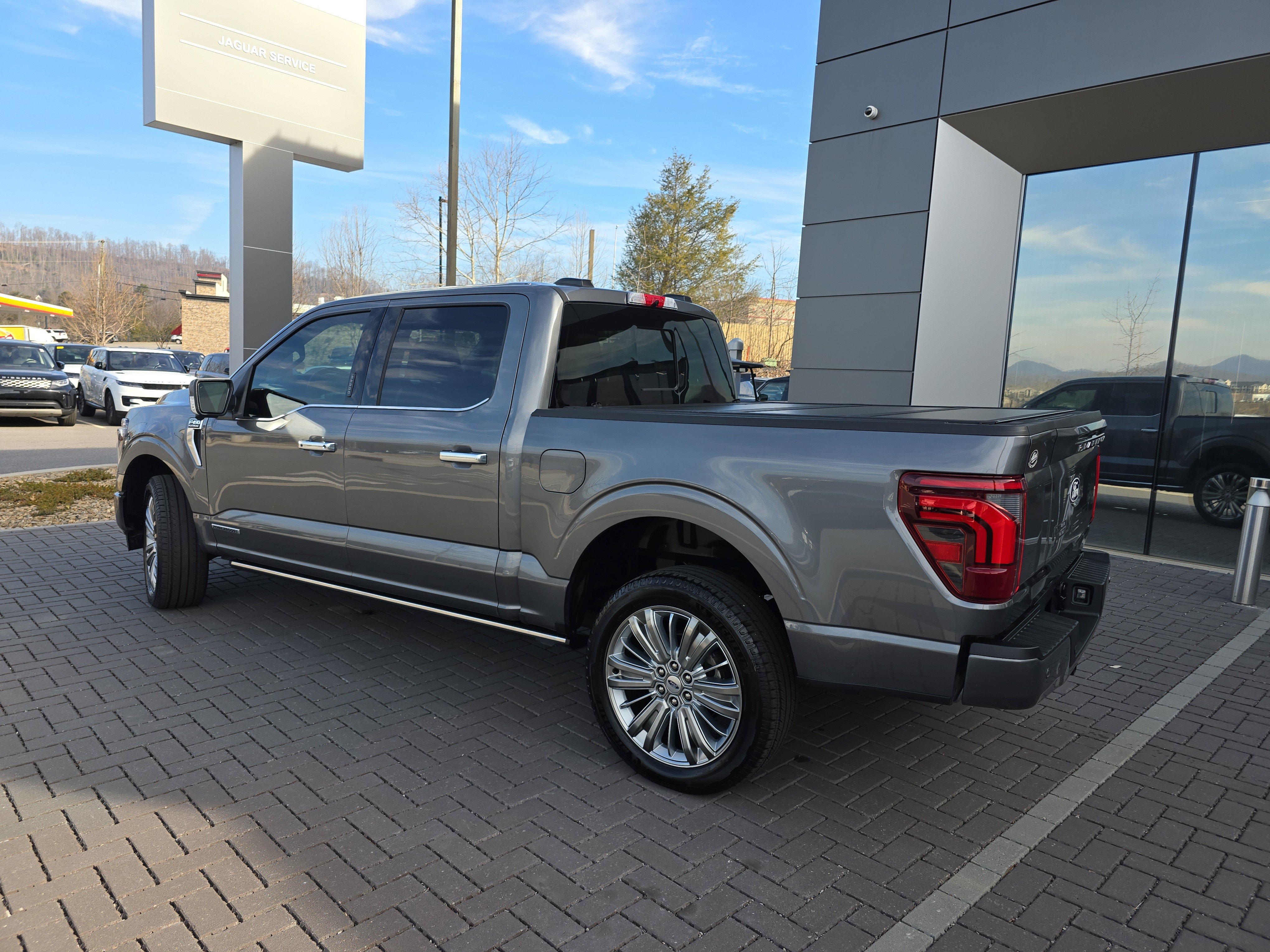 Used 2024 Ford F150 Platinum w/ Equipment Group 703A Plus image 8