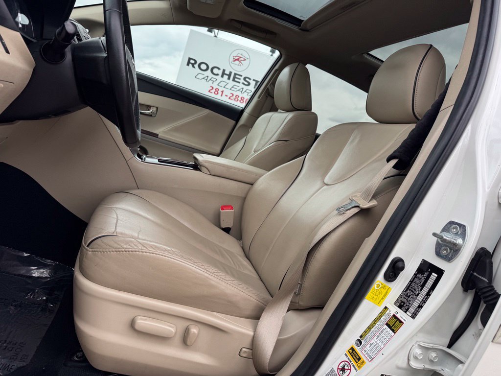 Used 2011 Toyota Venza AWD w/ Premium Pkg #2 image 5