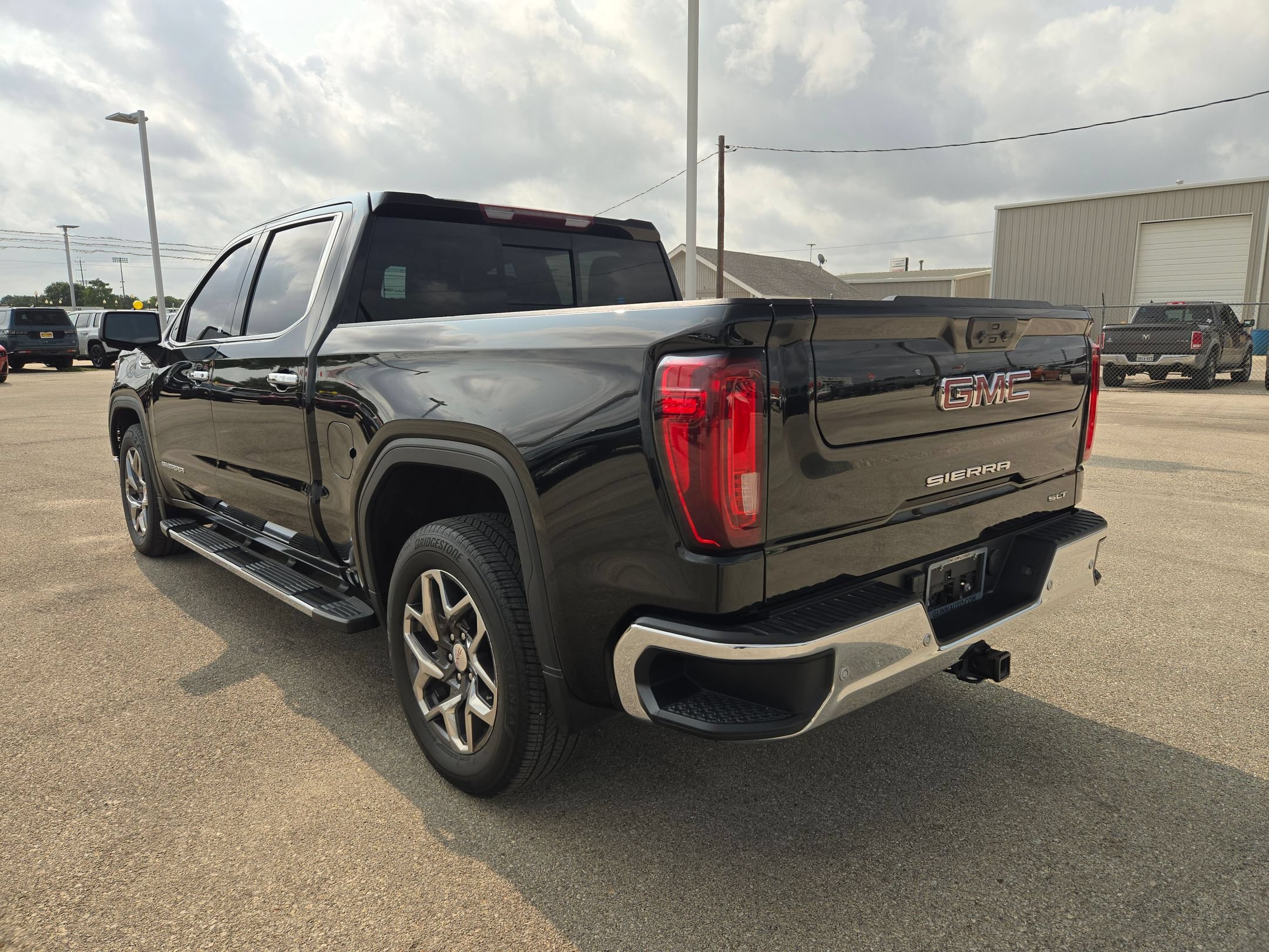 Used 2024 GMC Sierra 1500 SLT RWD image 5